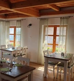 Muskátli Családi Kisvendéglő & Cukrászda