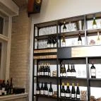 MyWine Wine Bar & Shop Budapest - Belső