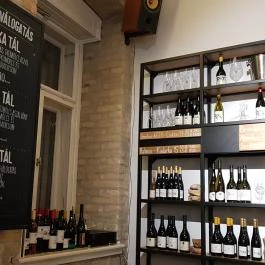 MyWine Wine Bar & Shop, Budapest - Belső