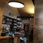 MyWine Wine Bar & Shop Budapest - Belső