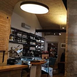 MyWine Wine Bar & Shop, Budapest - Belső