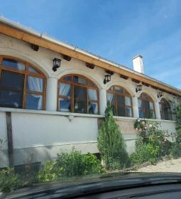 Nagyi Kertje Teaház & Étterem