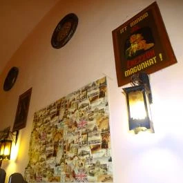 Nana Cseh Söröző, Budapest - Belső