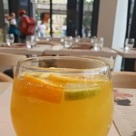 Nebuta, Budapest - Étel/ital