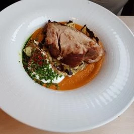 Neked Csak Dezső - Brewpub & Bistro, Budapest - Étel/ital