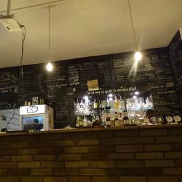 Neked Csak Dezső, Budapest - Belső