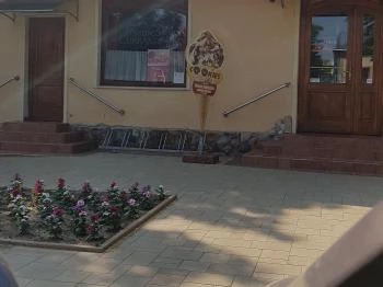 Nemes Cukrászda Kápolnásnyék