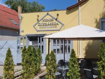 Nemes Cukrászda Újszentiván