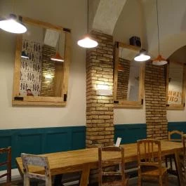 Nemo Pest Fish & Chips & Salad Bar - Október 6. utca, Budapest - Belső