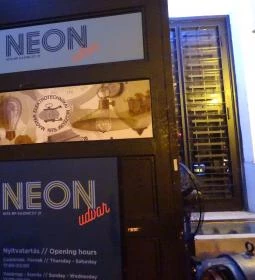 Neon Udvar