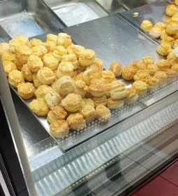 Neu Olasz Fagyizó & Cukrászda