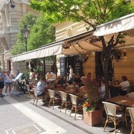 Nonloso Caffé, Budapest - Külső kép