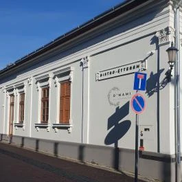 O'mami és Rozmaring bistro étterem, Nagymaros - Külső kép