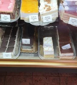 Oázis Cukrászda Kávéház