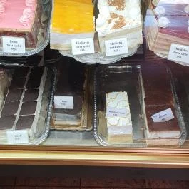 Oázis Cukrászda Kávéház, Solt - Egyéb