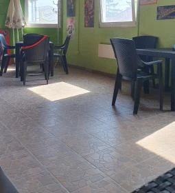 Oázis Söröző & Falatozó 