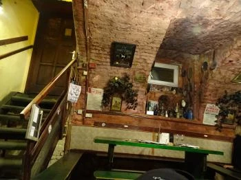 Óbester Borozó Budapest