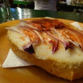 Óbester Borozó, Budapest - Étel/ital