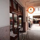 One More Cafe - Gozsdu Udvar Budapest - Külső kép