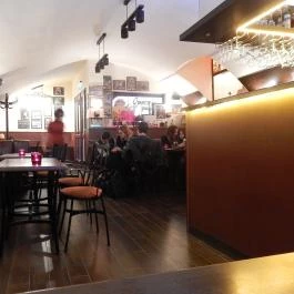 Opera Pub, Budapest - Belső
