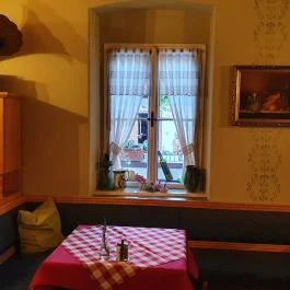 Öreg Prés Étterem Mór - Egyéb