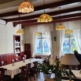 Öreg Prés Étterem Mór - Egyéb