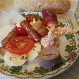 Öreg Prés Butikhotel, Mór - Vendéglátás