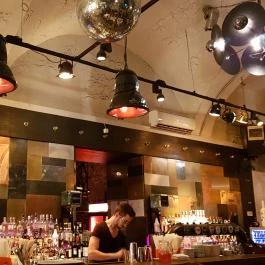 Ötkert, Budapest - Belső