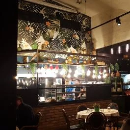 Ötkert, Budapest - Belső