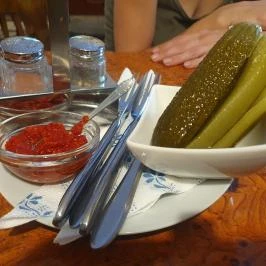 Pali Bácsi Borozója & Étkezdéje, Budapest - Étel/ital