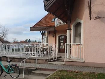 Pálma Cukrászda Kistelek