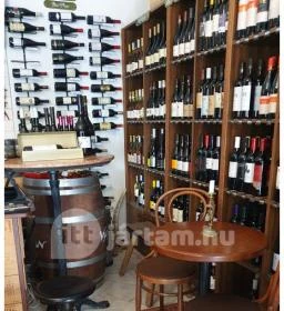 Pampetrics Borszaküzlet, Borozó