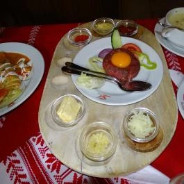 Paprika Csárda, Hegyeshalom - Étel/ital