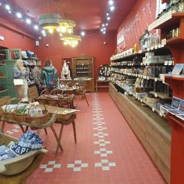 Paprika Revue House, Budapest - Egyéb