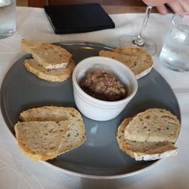 Patrióta Gyulai Kisvendéglő, Gyula - Étel/ital