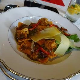 Patrióta Gyulai Kisvendéglő, Gyula - Étel/ital