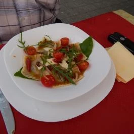 Patrióta Gyulai Kisvendéglő, Gyula - Étel/ital