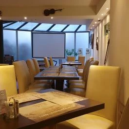 Pécsi Sör Beer & Traditional Food, Budapest - Belső