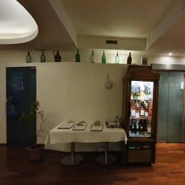 Pécsi Sör Beer & Traditional Food, Budapest - Belső