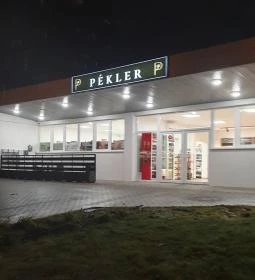 Pékler