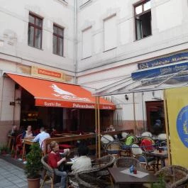 Pelican Sushi - Gozsdu Udvar Budapest - Külső kép