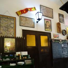 Pesti Sörcsarnok Pub & Restaurant, Budapest - Belső