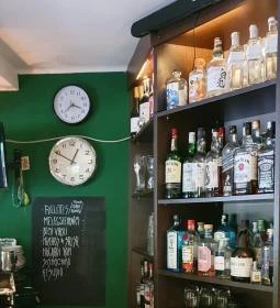 Pikk Dáma Söröző