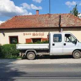 Pikoló Söröző Rákóczifalva - Külső kép