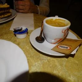 Pillangó Cukrászda, Hatvan - Étel/ital