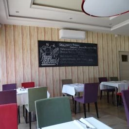 Pipacs Étterem & Bisztró Győrújbarát - Belső