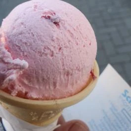 Piramis Cukrászda, Dunaföldvár - Egyéb