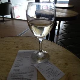 Piros Hetes Söröző Budapest - Étel/ital