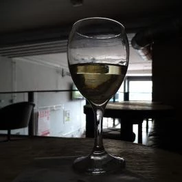 Piros Hetes Söröző Budapest - Étel/ital