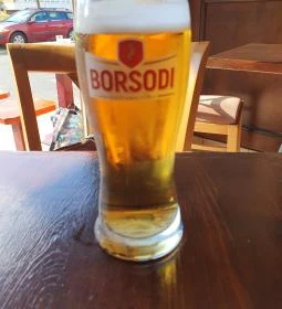 Pityókás kocsma